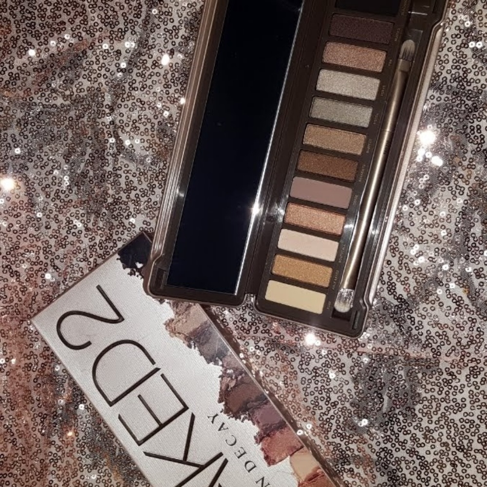 Urban decay naked 2 palette